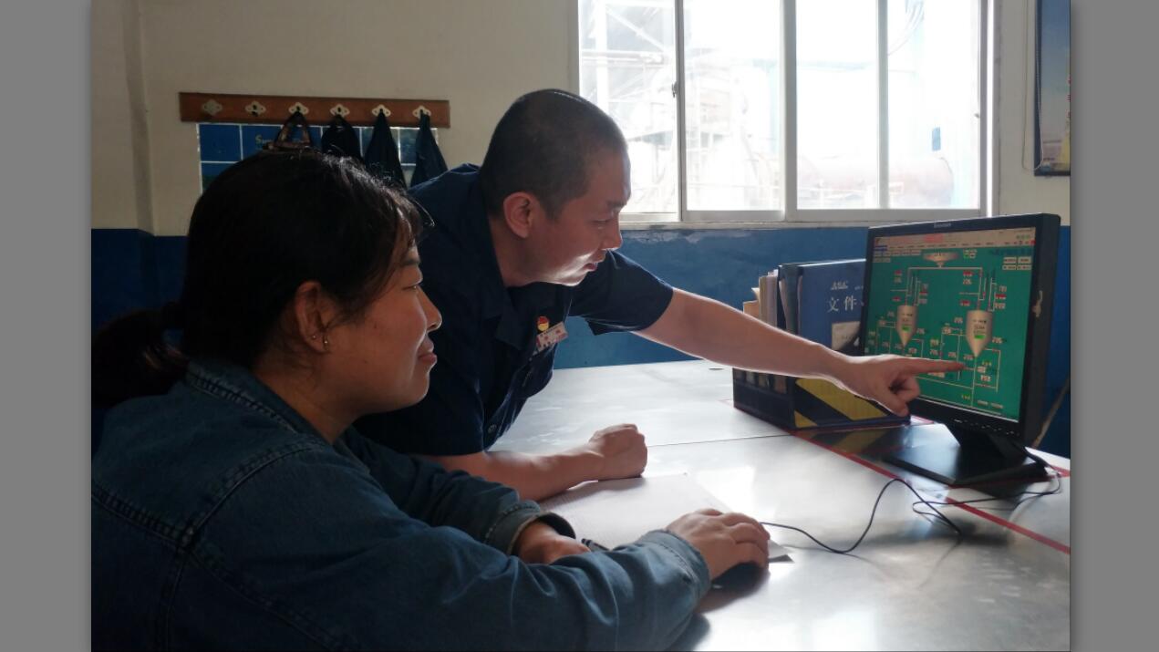 小培訓推動大發展—龍鋼公司鐵前系統專業人才隊伍培養側記 小培訓推動大發展—龍鋼公司鐵前系統專業人才隊伍培養側記