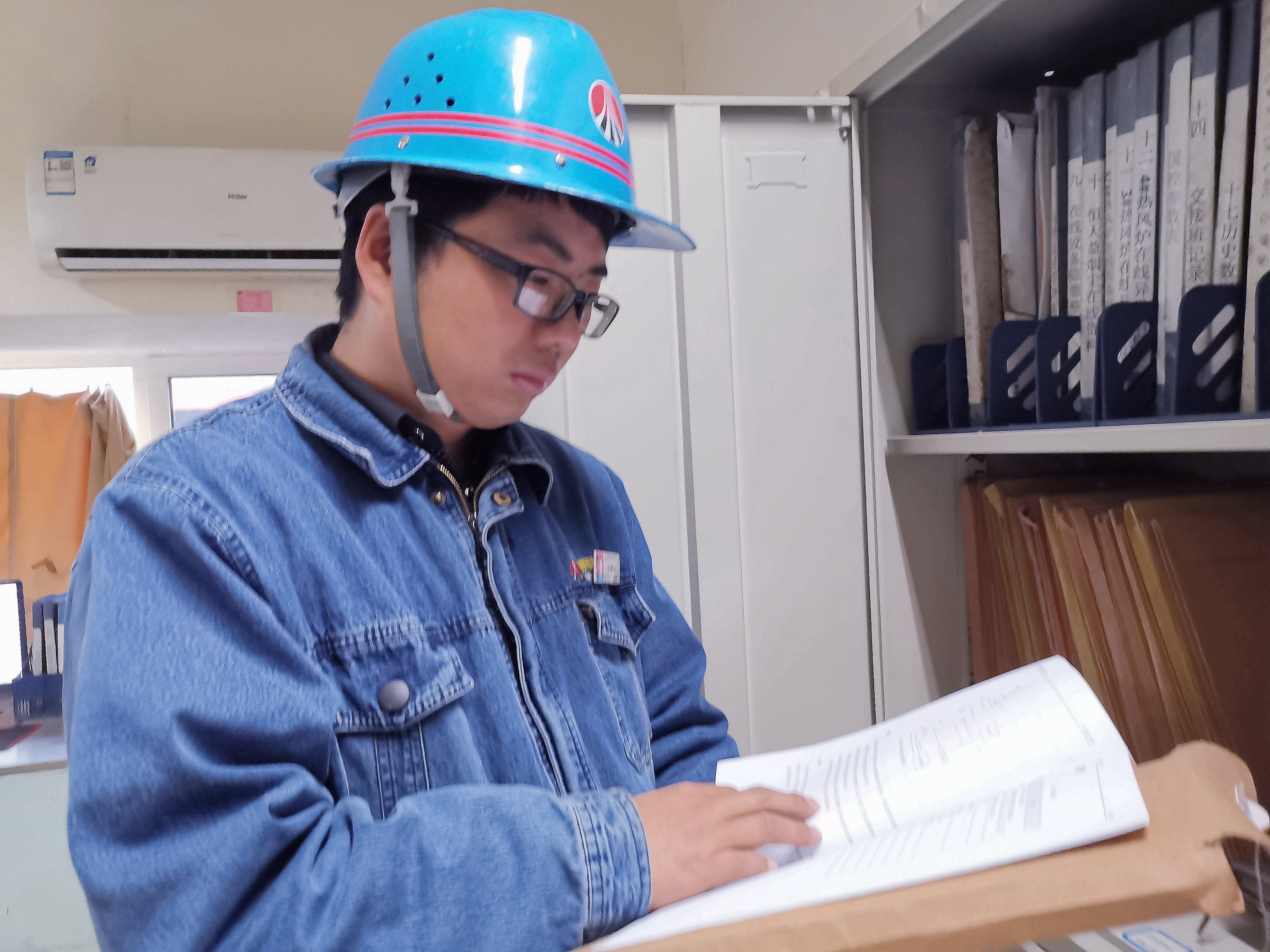 \Il䓳{ӛ䓹˾FSɲlʷ