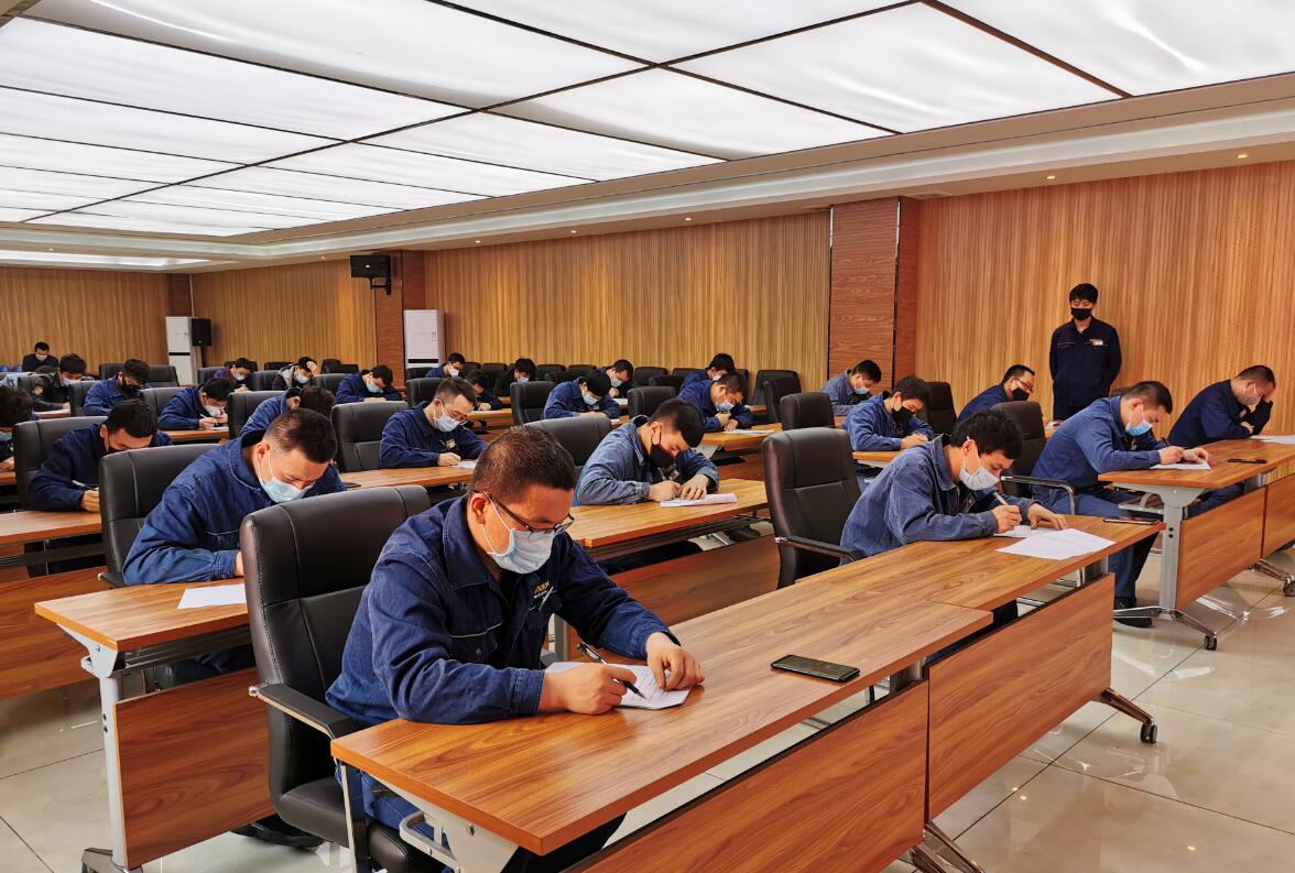 激活人才動(dòng)力 匯聚發(fā)展動(dòng)能 激活人才動(dòng)力 匯聚發(fā)展動(dòng)能