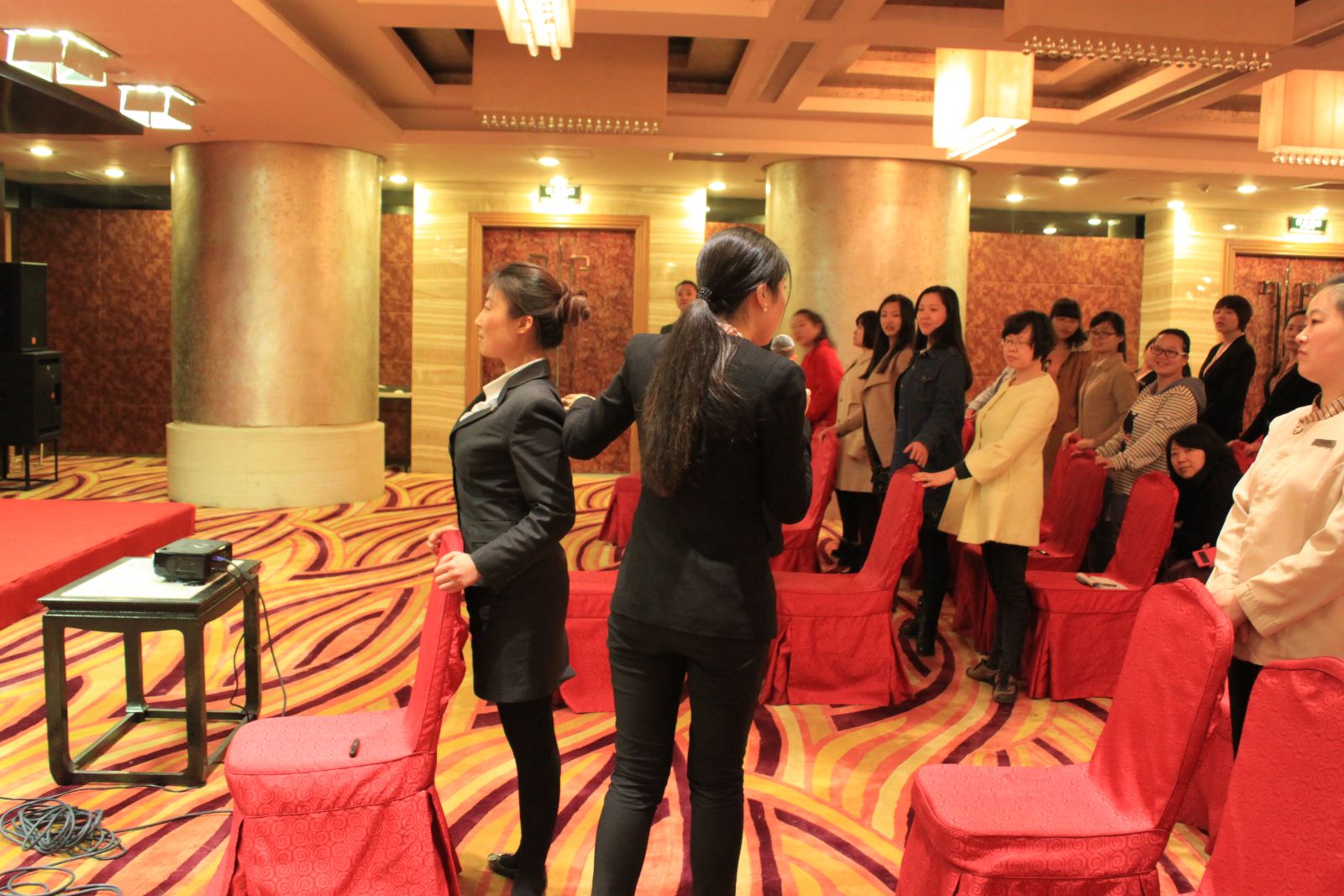 HƵekF(xin)ŮΑB(ti)Yx_ˑB(ti)CεӖ(xn)v